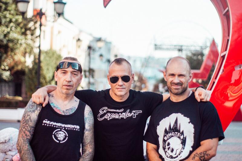 The Meantraitors