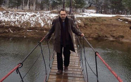 Голоса странны