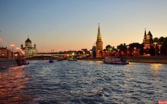 Экскурсия по вечерней Москве (По вечерней Москве)