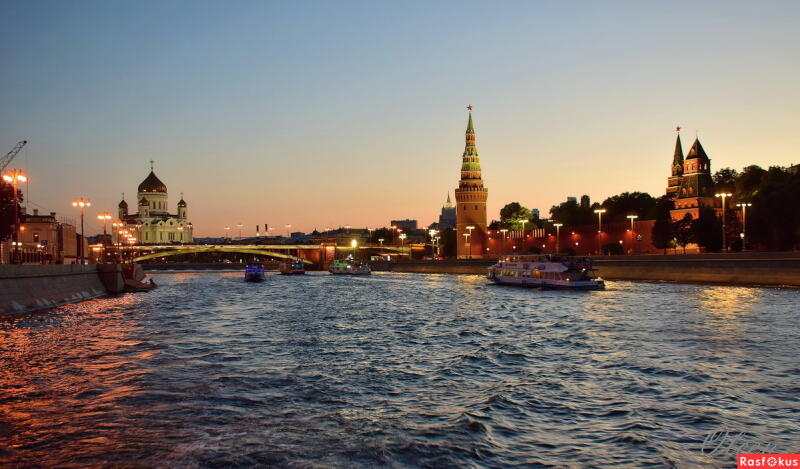 Экскурсия по вечерней Москве (По вечерней Москве)