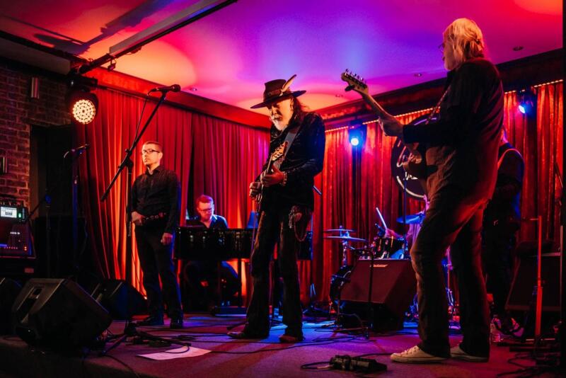 Сергей Воронов & The Crossroadz