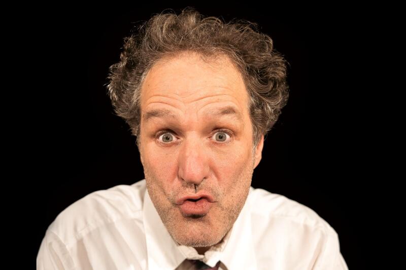 «The Dumb Waiter» in English