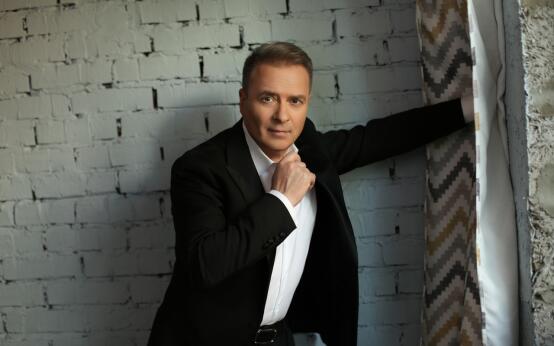 Александр Добронравов