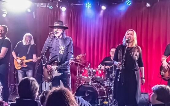 Сергей Воронов & The Crossroadz