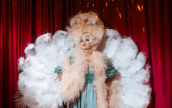 Hollywood Swing: Jazz Meets Burlesque