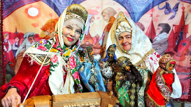 В гостях у Петрушки. Спектакль-былина «Святой Георгий и Змей»