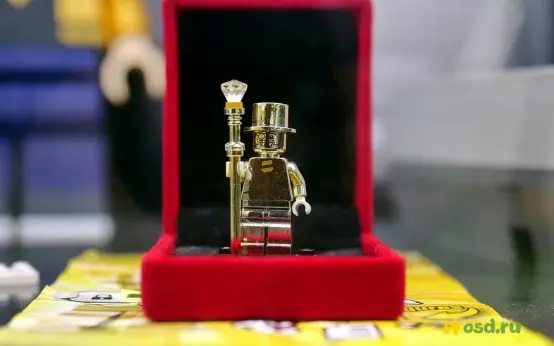 Музей из Лего Brick Star