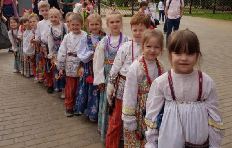 Свадебка Петрушки: Москонцерт