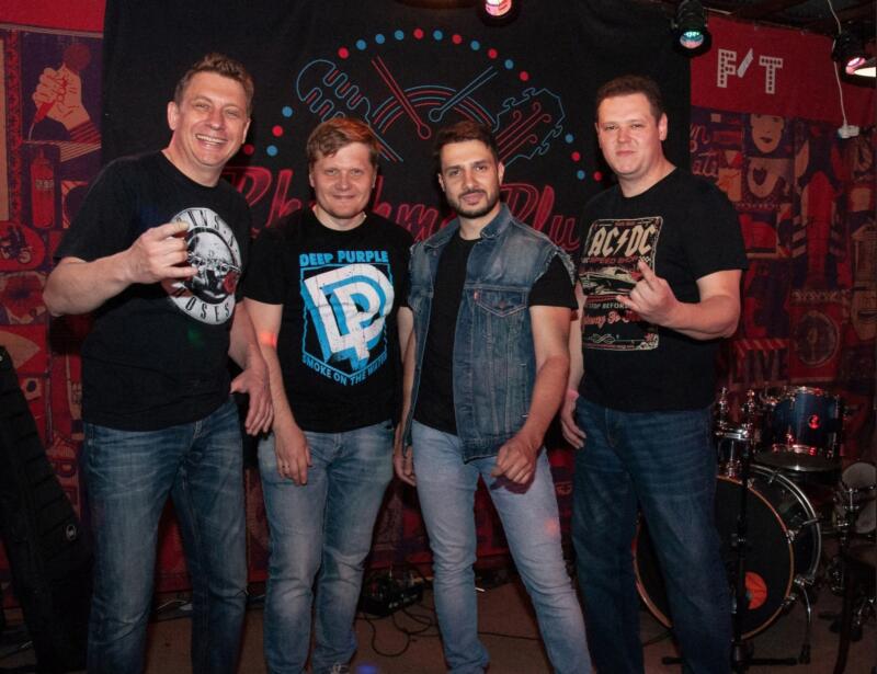 Rock Bar Band